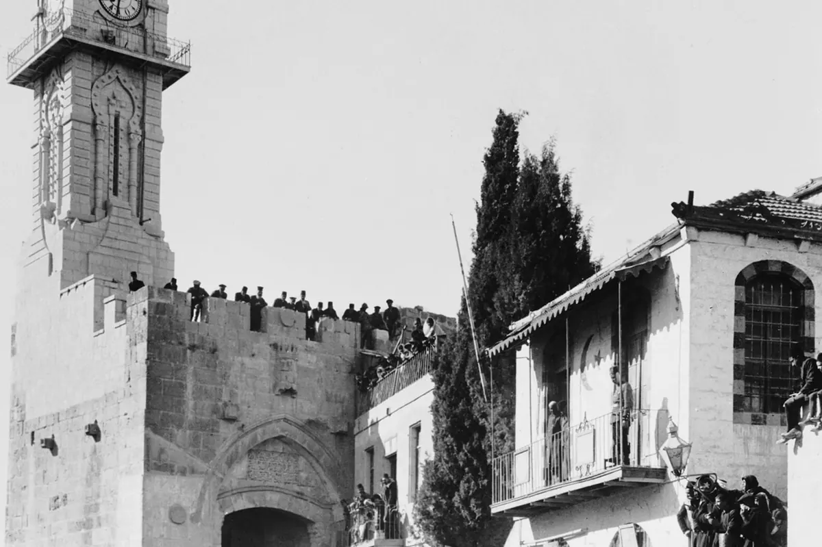 British soldiers at the Jaffa Gate in Jerusalem, December 1917
