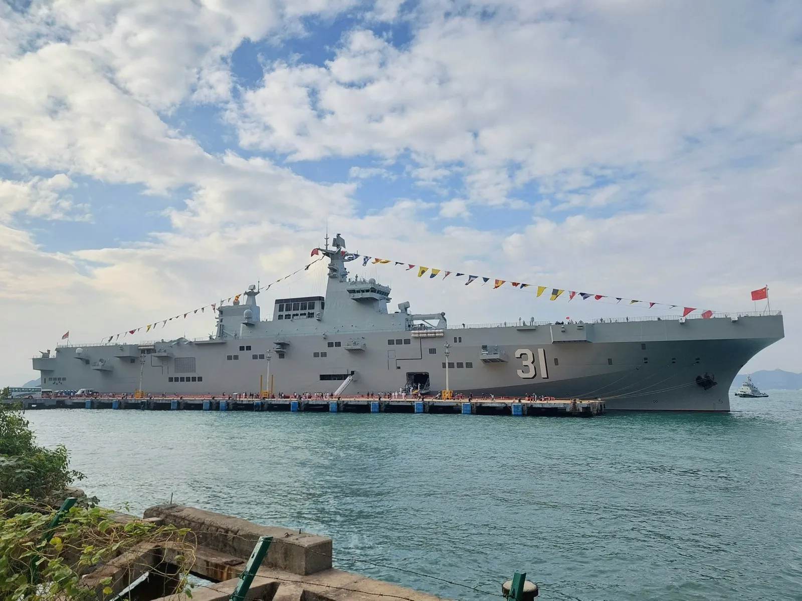 The Chinese amphibious assault ship PLANS Hainan moored in Hong Kong, November 2024